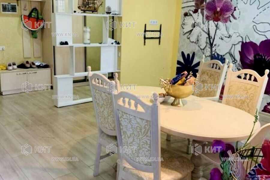 Продаж квартири Харків, Олексіївка, 55м²
