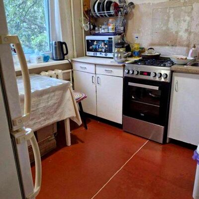 Продажа 	 Харків,  Олександра Орлова вул. (Матросова вул.)   8Б