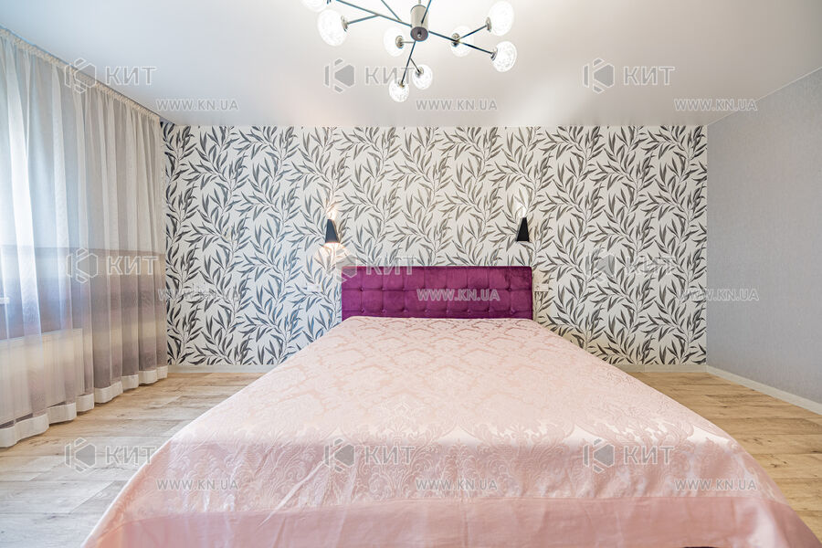 Продаж квартири Харків, ХТЗ, Рогань, 79м²