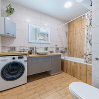 Продаж квартири Харків, ХТЗ, Рогань, 79м²