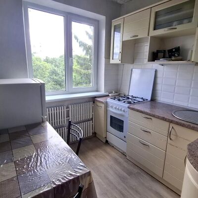 Продажа 	 Харьков,  Тракторостроителей пр.   90б