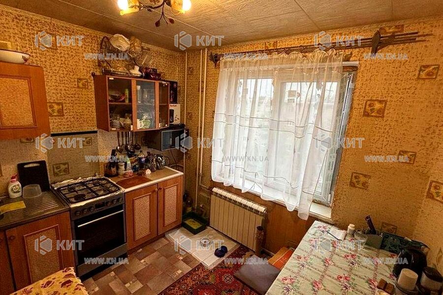 Продаж квартири Харків, ХТЗ, Рогань, 41м²
