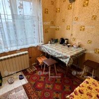 Продаж квартири Харків, ХТЗ, Рогань, 41м²
