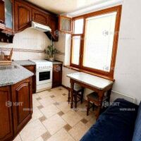 Продаж квартири Харків, ХТЗ, Рогань, 45м²