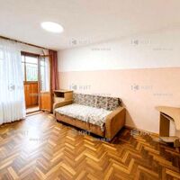 Продаж квартири Харків, ХТЗ, Рогань, 45м²