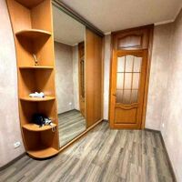 Продаж квартири Харків, ХТЗ, Рогань, 45м²