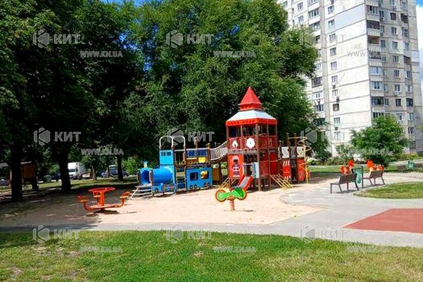 Продаж квартири Харків, ХТЗ, Рогань, 80м²