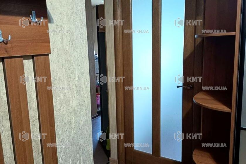 Продаж квартири Харків, ХТЗ, Рогань, 45м²