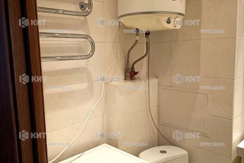 Продаж квартири Харків, ХТЗ, Рогань, 45м²