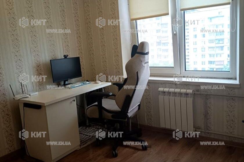 Продаж квартири Харків, ХТЗ, Рогань, 45м²