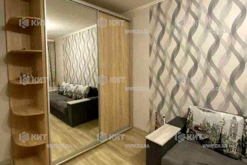 Продаж квартири Харків, ХТЗ, Рогань, 33м²