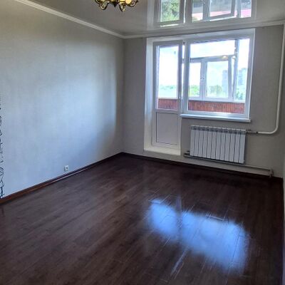 Продажа 	 Харків,  Метробудівників вул.   41