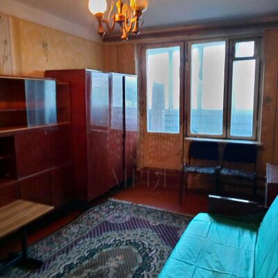 Продажа 	 Харьков,  Непокорённых (Героев Труда) ул.   12