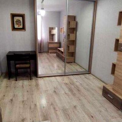 Продажа 	 Харків, Архітекторів Домобудівельна вул.   13