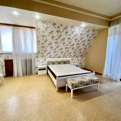 Продажа 	 Харьков,  Алексеевская ул.   15