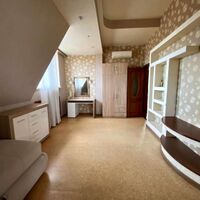 Продажа квартиры Харьков, Алексеевка, 210м²