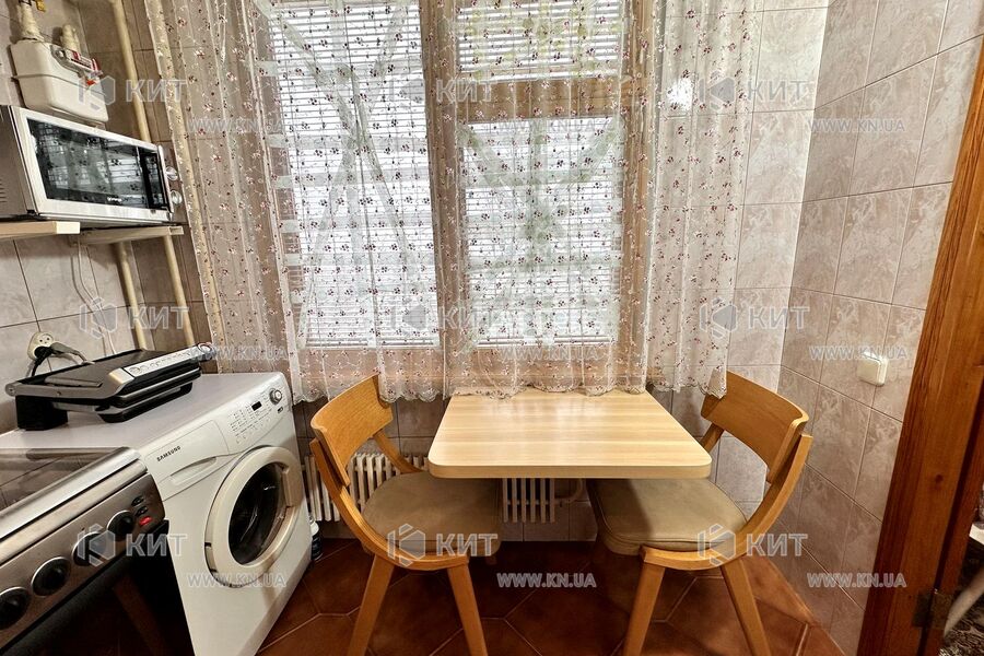 Продажа квартиры Харьков, Алексеевка, 65м²