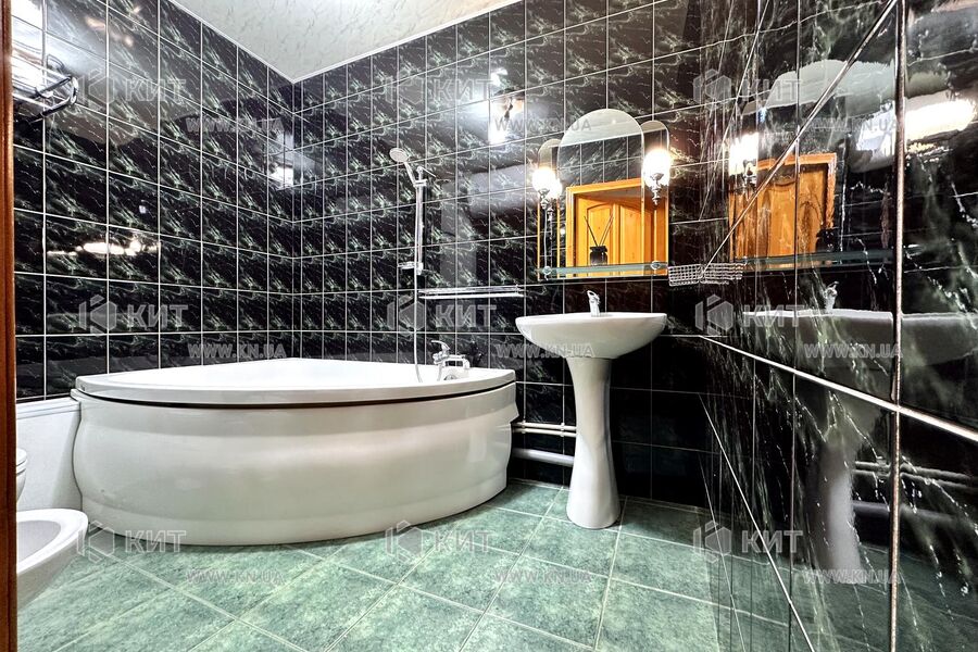 Продажа квартиры Харьков, Алексеевка, 65м²