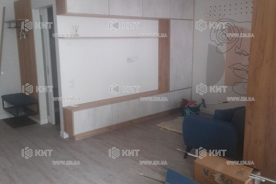 Продаж квартири Харків, ХТЗ, Рогань, 43м²