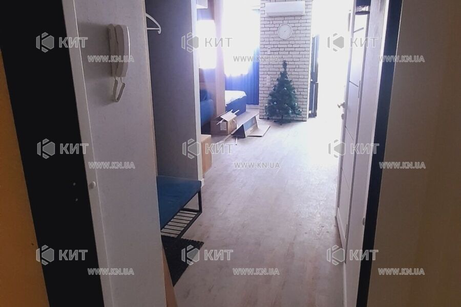 Продаж квартири Харків, ХТЗ, Рогань, 43м²