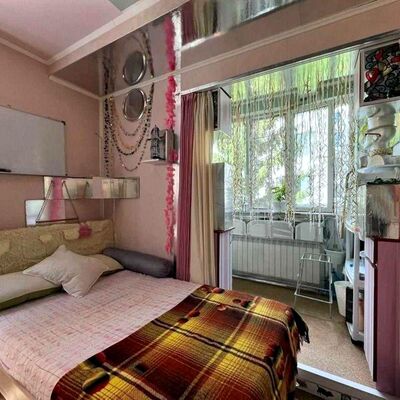 Продажа 	 Харків,  Миколи Міхновського (Ганни) вул.   19/21