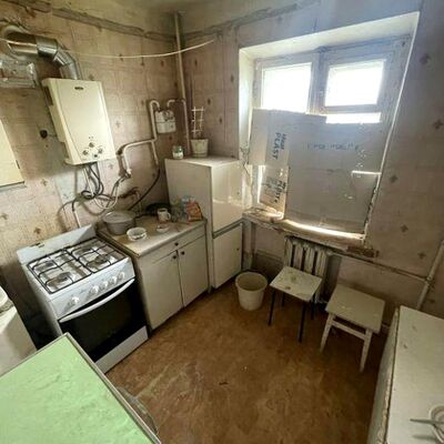 Продажа 	 Харків,  Байрона (Героїв Сталінграда) пр.   7/1