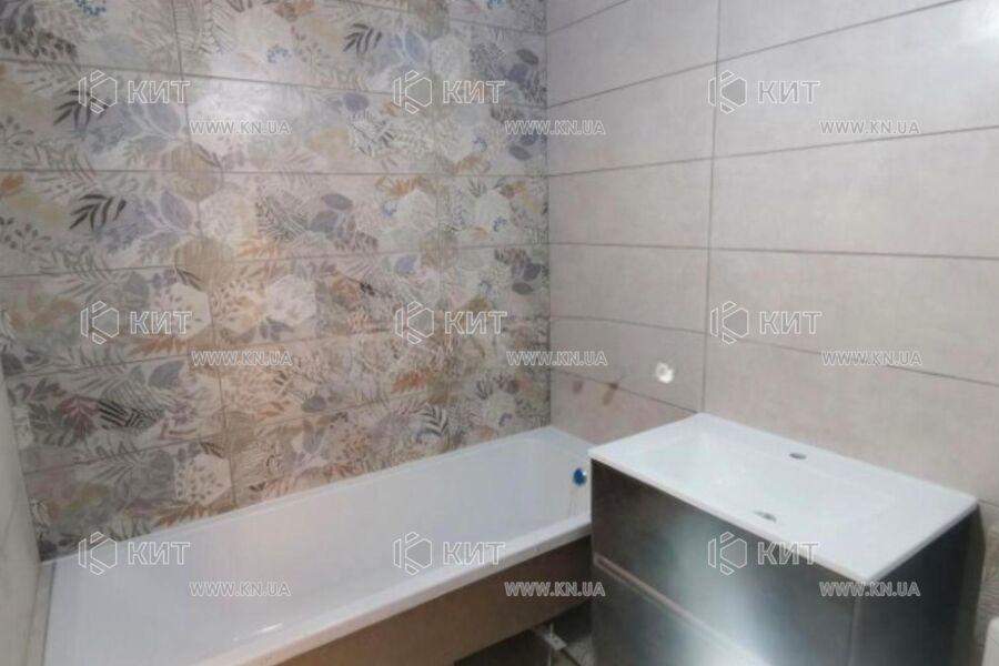 Продаж квартири Харків, ХТЗ, Рогань, 36м²