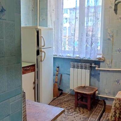 Продажа 	 Харьков,  Александровский (Косиора) пр.   164