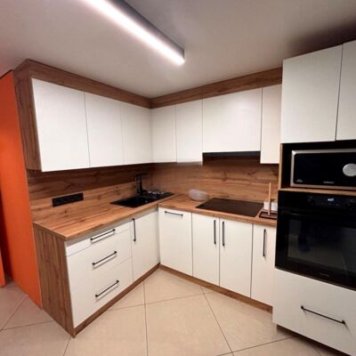 Продажа 	 Харків, Парковий Квартал Героїв Харкова (Московський) пр.   118