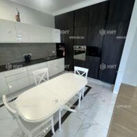 Продаж квартири Харків, Павлове Поле, 133м²