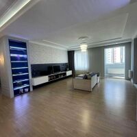 Продаж квартири Харків, Павлове Поле, 133м²