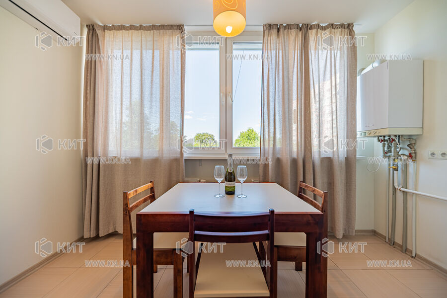 Продажа квартиры Харьков, МЖК Интернационалист, 89.9м²