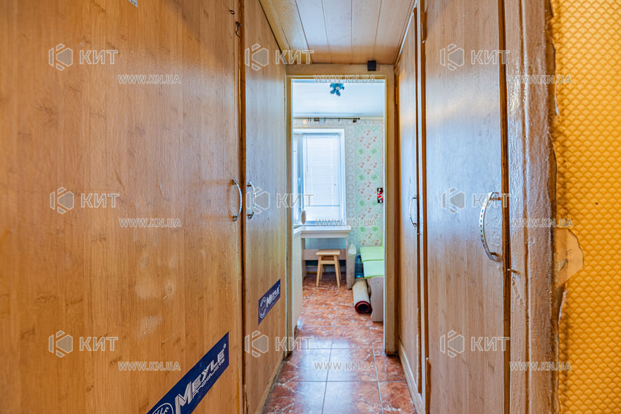 Продаж квартири Харків, ХТЗ, Рогань, 47м²