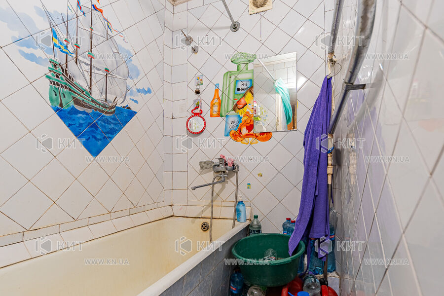 Продаж квартири Харків, ХТЗ, Рогань, 47м²