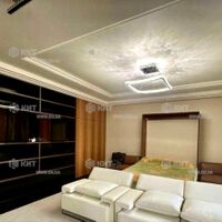 Продаж квартири Харків, Центр, 72м²