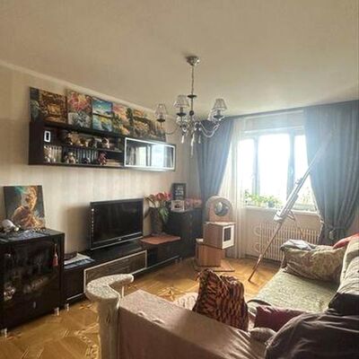Продажа 	 Харків,  Тракторобудівників пр.   152