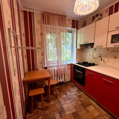 Продажа 	 Харьков,  Владислава Зубенко (Тимуровцев) ул.   34
