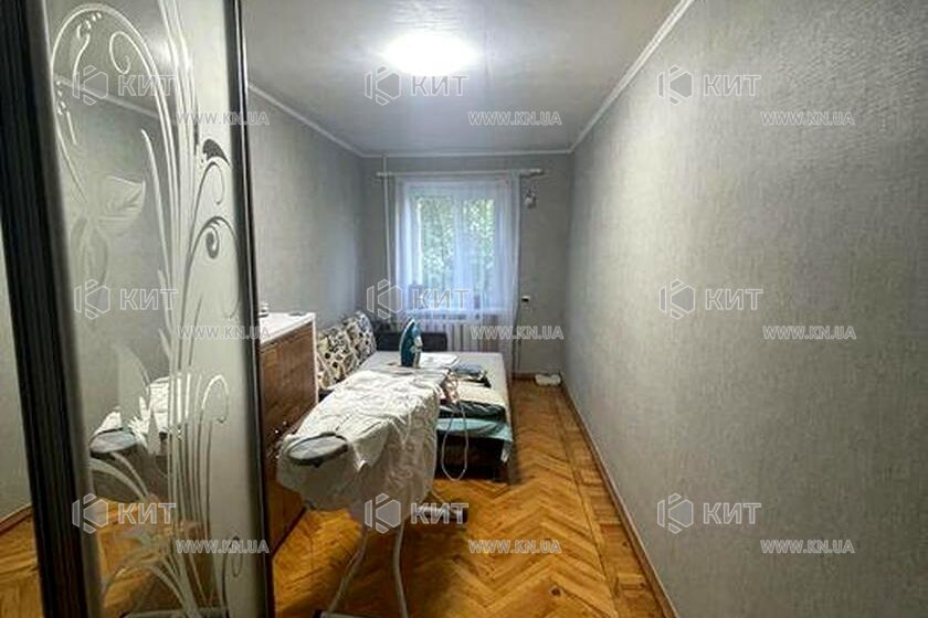 Продаж квартири Харків, ХТЗ, Рогань, 57м²