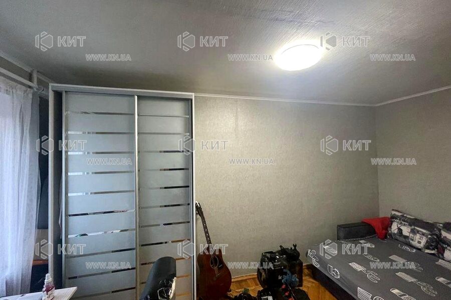 Продаж квартири Харків, ХТЗ, Рогань, 57м²