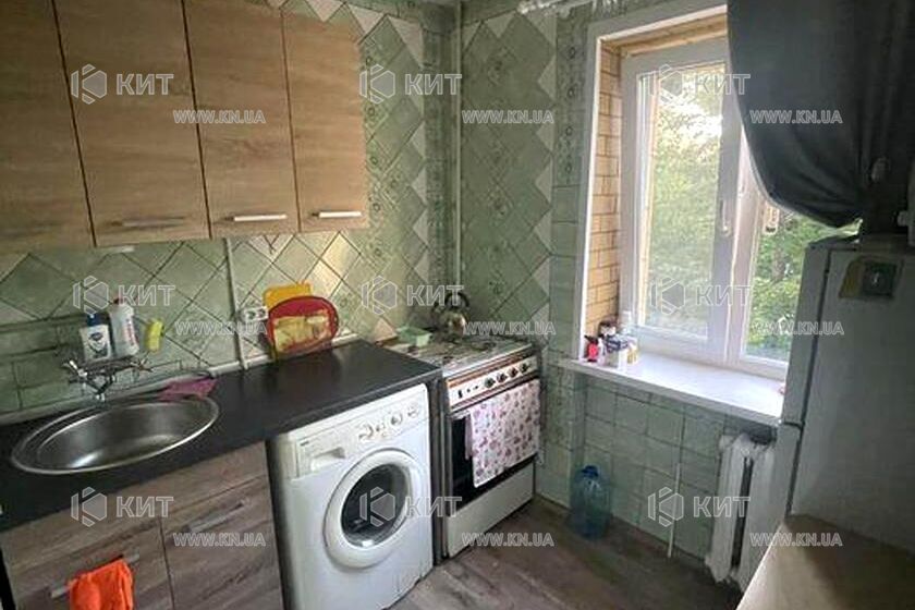 Продаж квартири Харків, ХТЗ, Рогань, 57м²