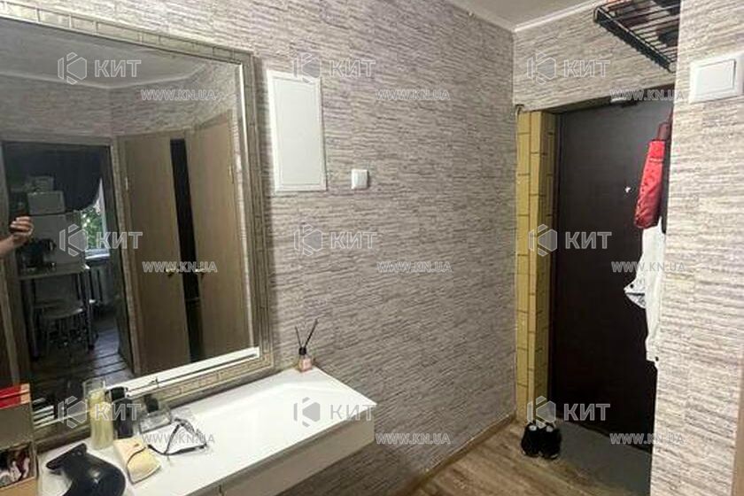 Продаж квартири Харків, ХТЗ, Рогань, 57м²
