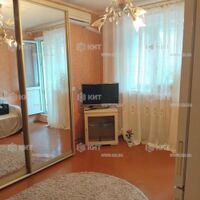Продаж квартири Харків, ХТЗ, Рогань, 38м²