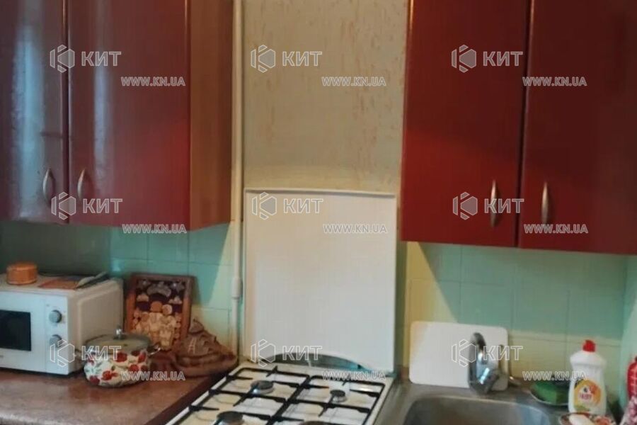 Продаж квартири Харків, ХТЗ, Рогань, 38м²
