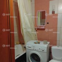 Продаж квартири Харків, ХТЗ, Рогань, 38м²