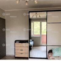 Продаж квартири Харків, ХТЗ, Рогань, 40м²