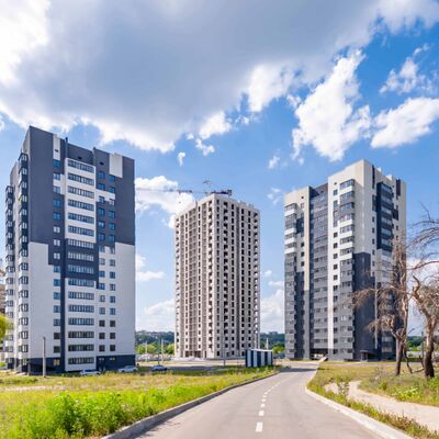 Продажа 	 Харьков, Оазис Непокорённых (Героев Труда) ул.   1Ж