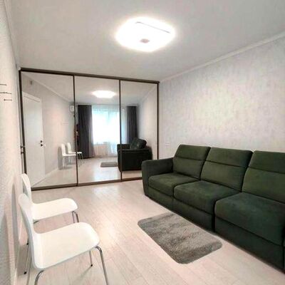 Продажа 	 Харьков,  Тракторостроителей пр.   105