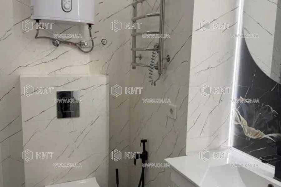 Продаж квартири Харків, ХТЗ, Рогань, 39м²