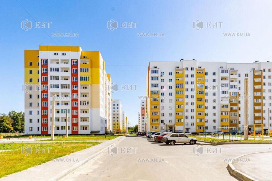 Продаж квартири Харків, ХТЗ, Рогань, 39м²