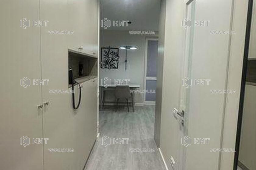Продаж квартири Харків, ХТЗ, Рогань, 43м²